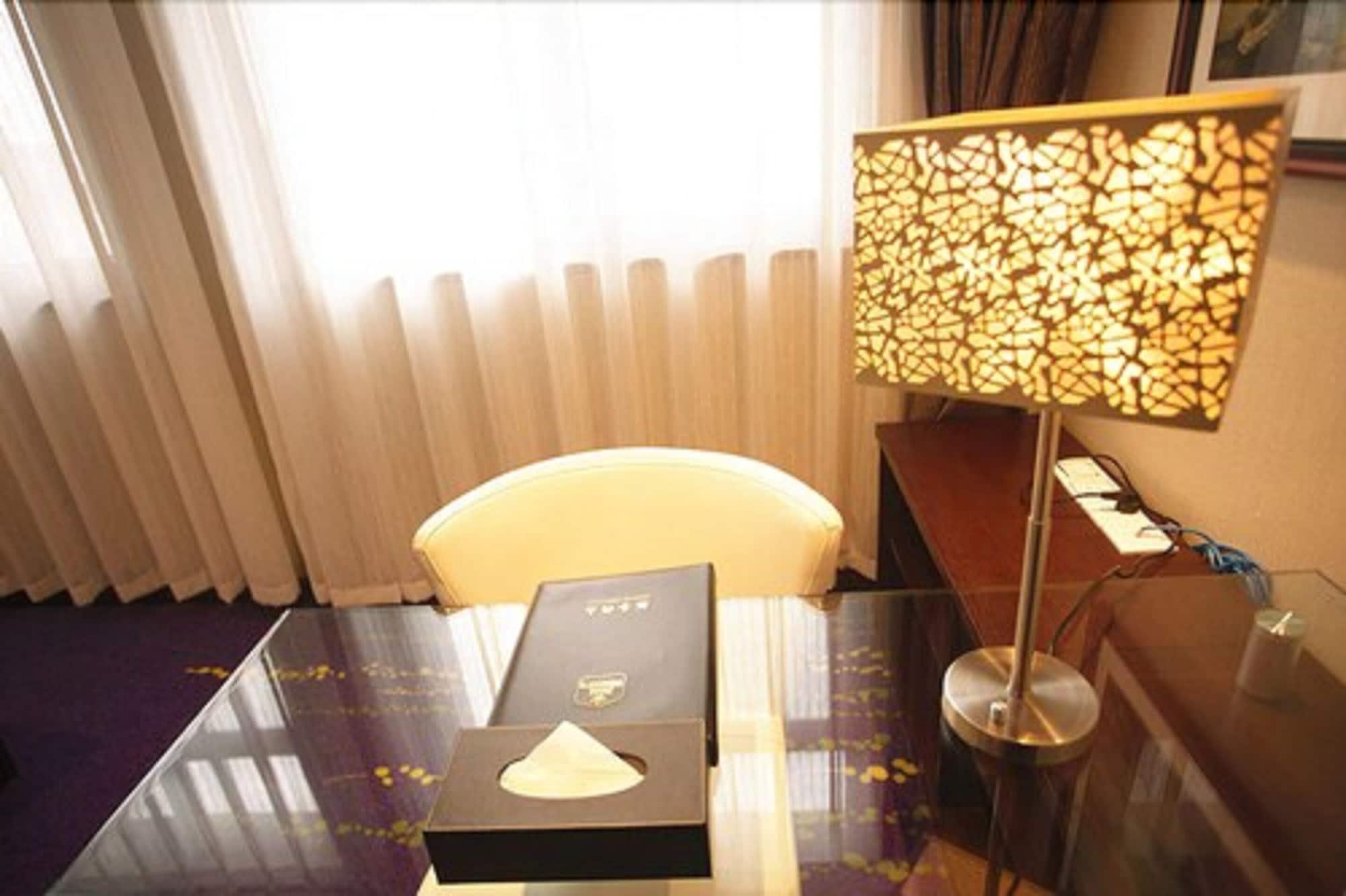 Best Western Hotel Yantai Exterior photo