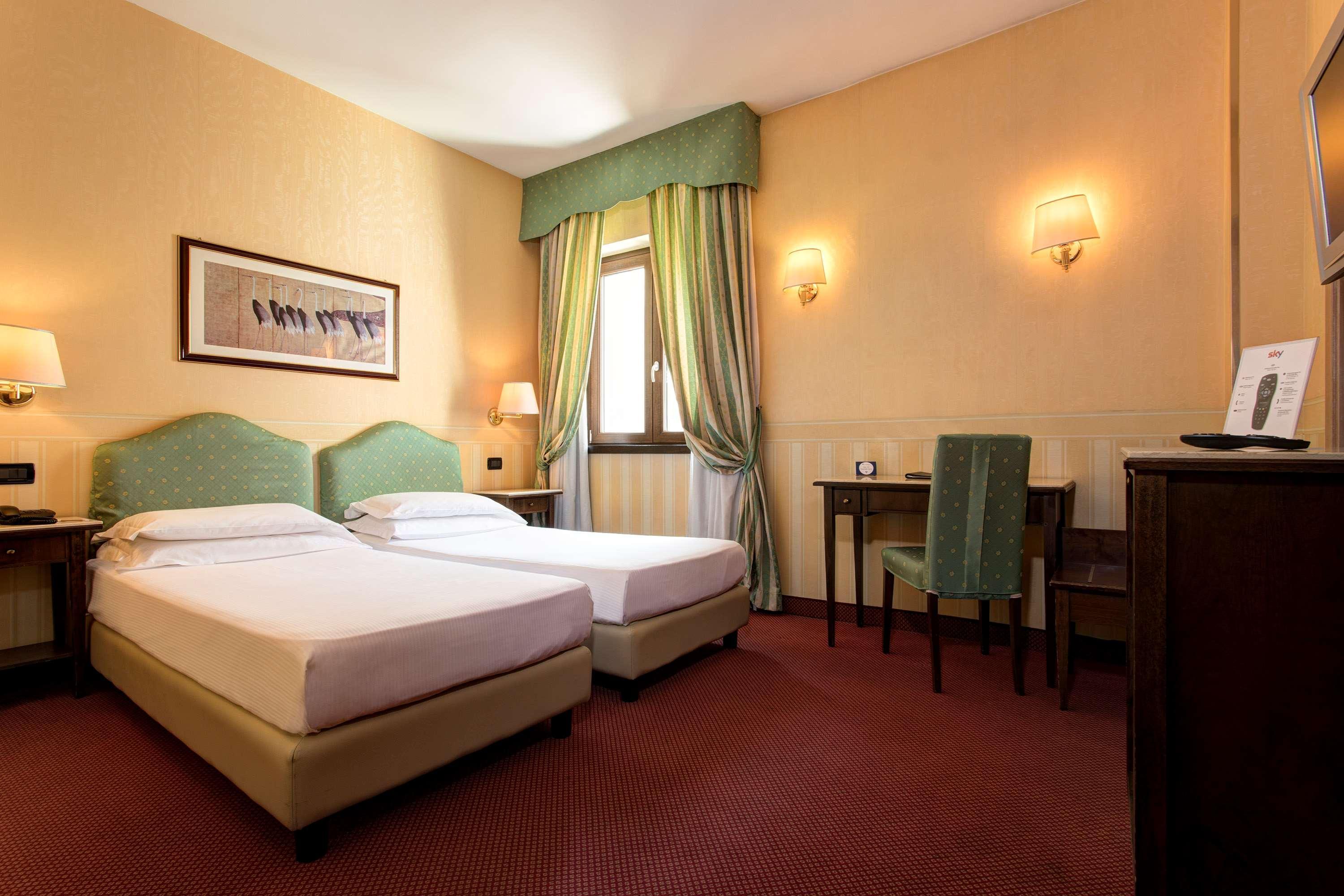 Best Western Hotel Yantai Exterior photo