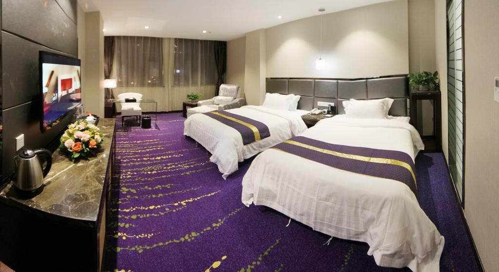 Best Western Hotel Yantai Room photo